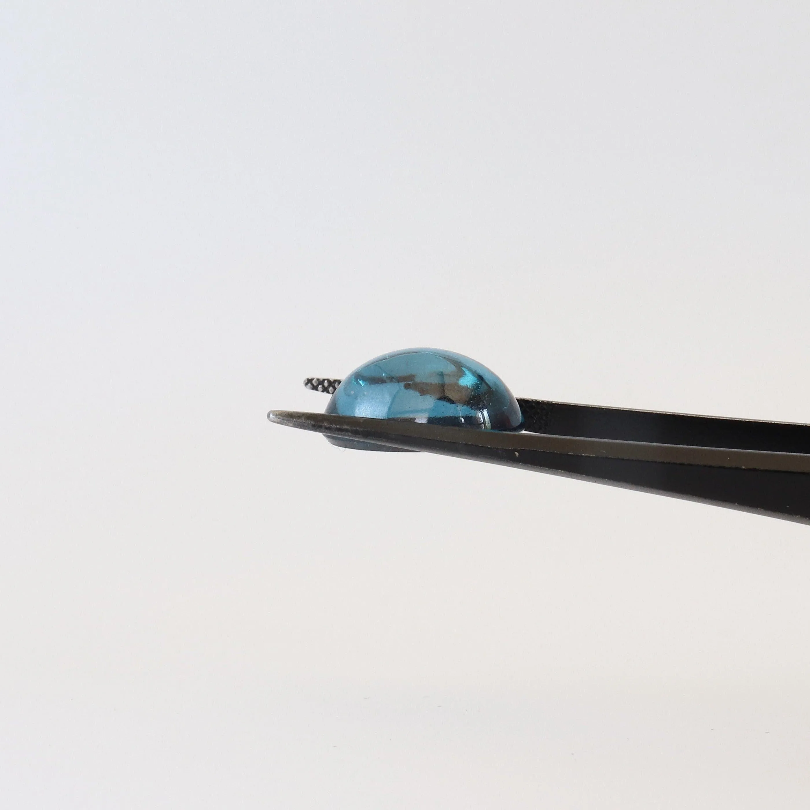 10mmx15mm London Blue Topaz Oval Cabochon Stone