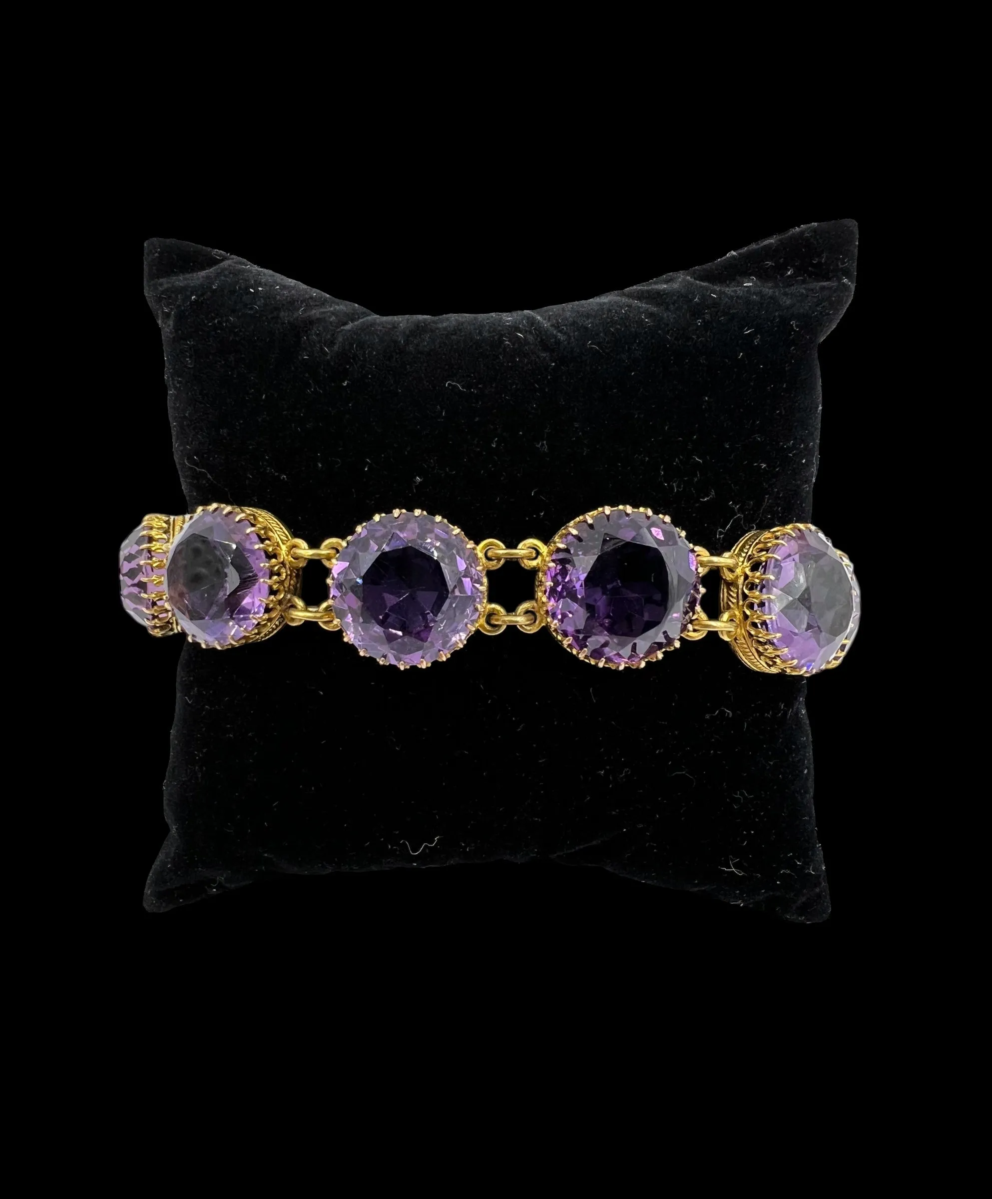 1890s Victorian Round Amethyst Gold Line Bracelet