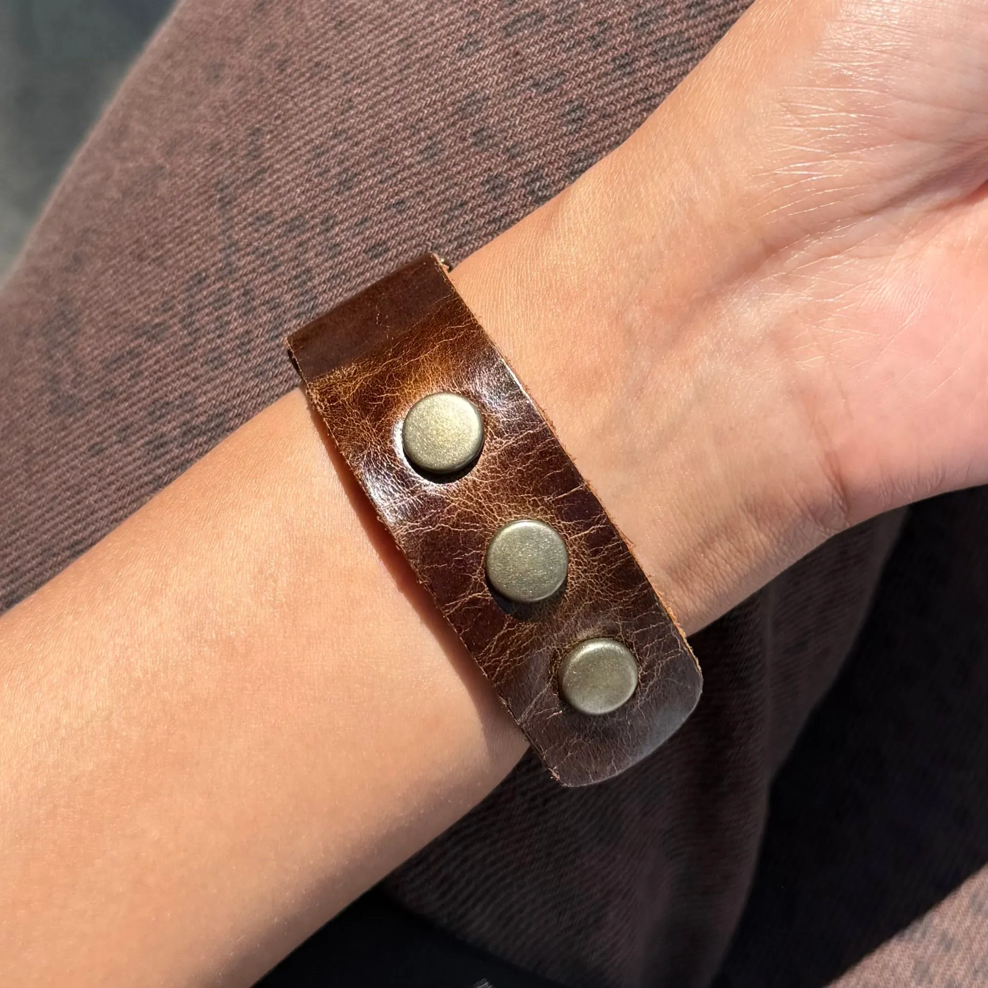 8 Rows Leather Bracelet – With Gems