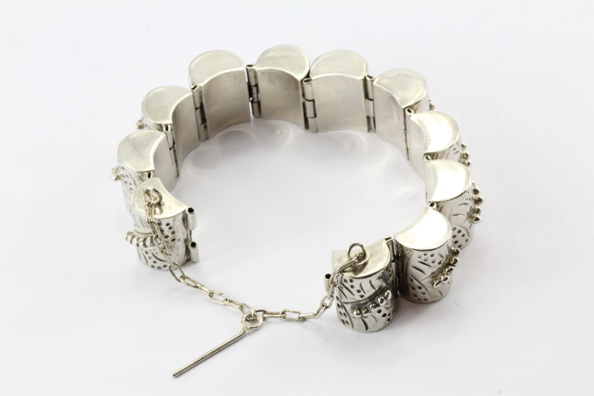 Antique Early Taxco Mexico 980/1000 Sterling Silver Bracelet