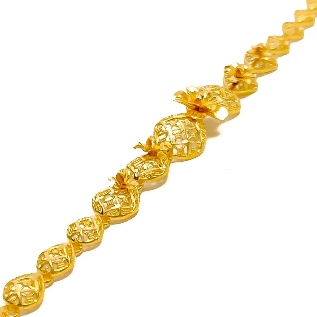 Beautiful Flower 22K Gold Bracelet