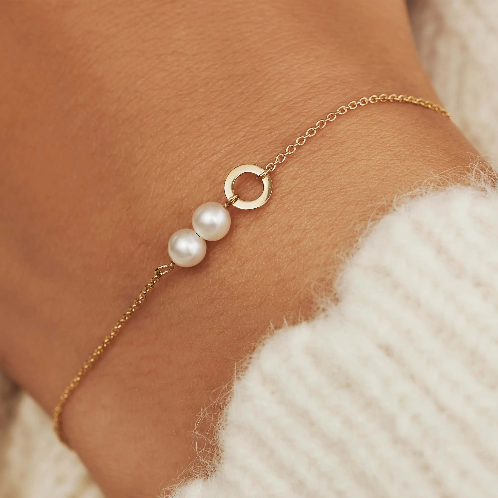 Cadeau d'Isabel 14 karat gold bracelets gift set with pearls