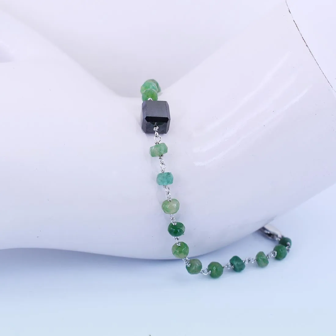 Certified 5 mm Emerald Gemstone Chain Bracelet With 7 mm Black Bead