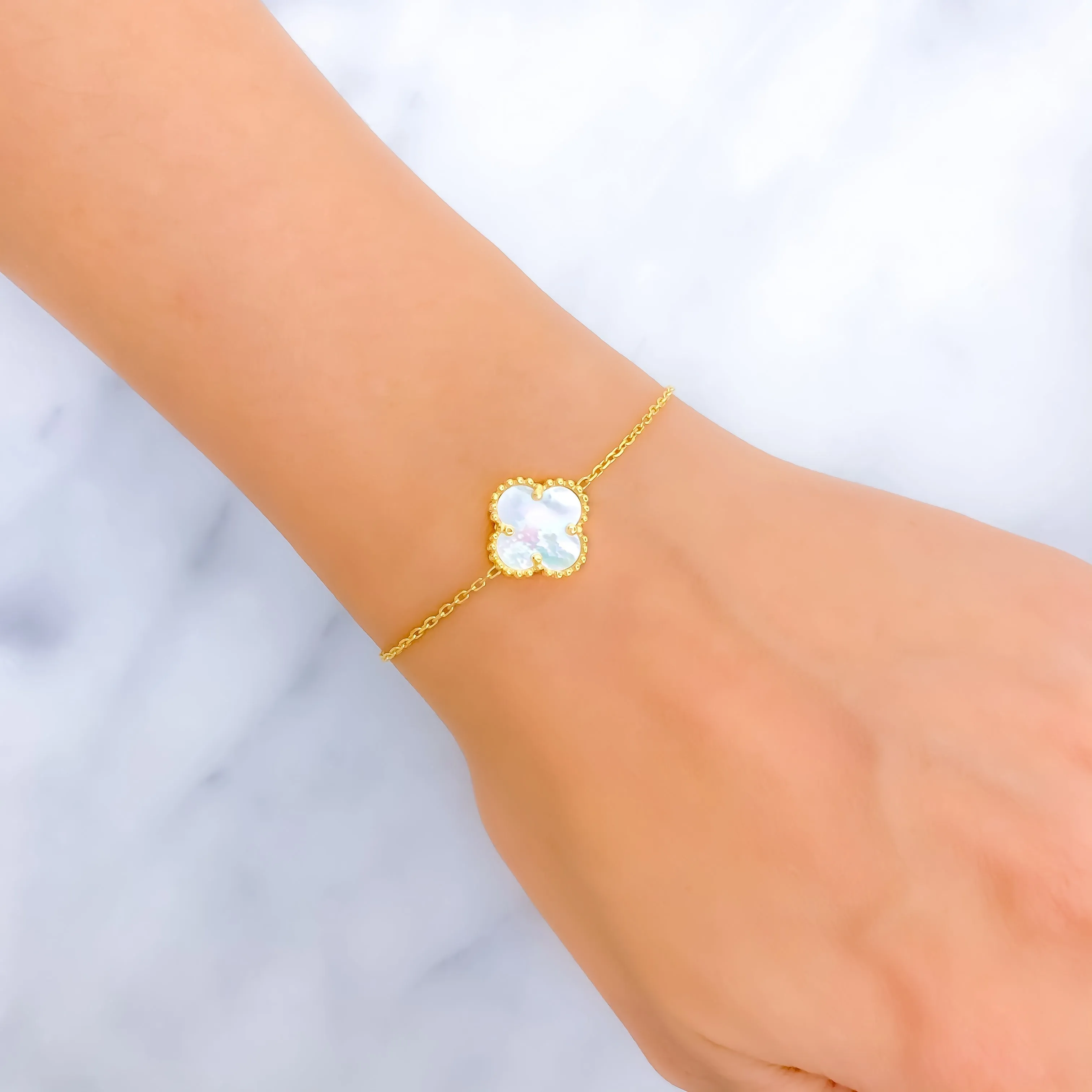 Dazzling Graceful 21k Gold Bracelet