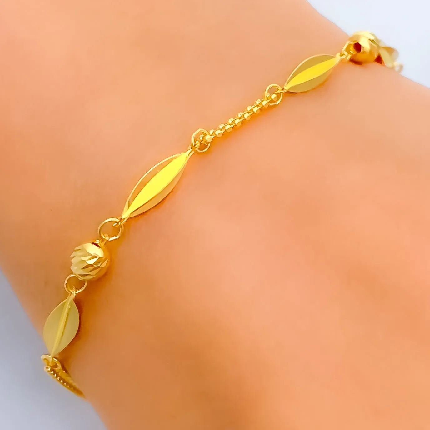 Delightful Unique 22K Gold Bracelet