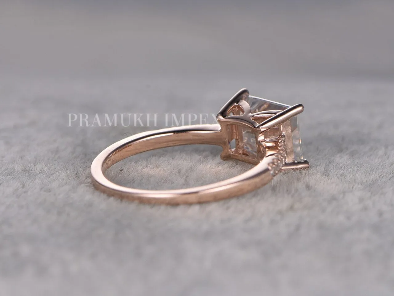 Emerald Moissanite Engagement Ring Rose Gold Solitaire cluster Wedding Ring for women diamond celtic Anniversary Gift For Her