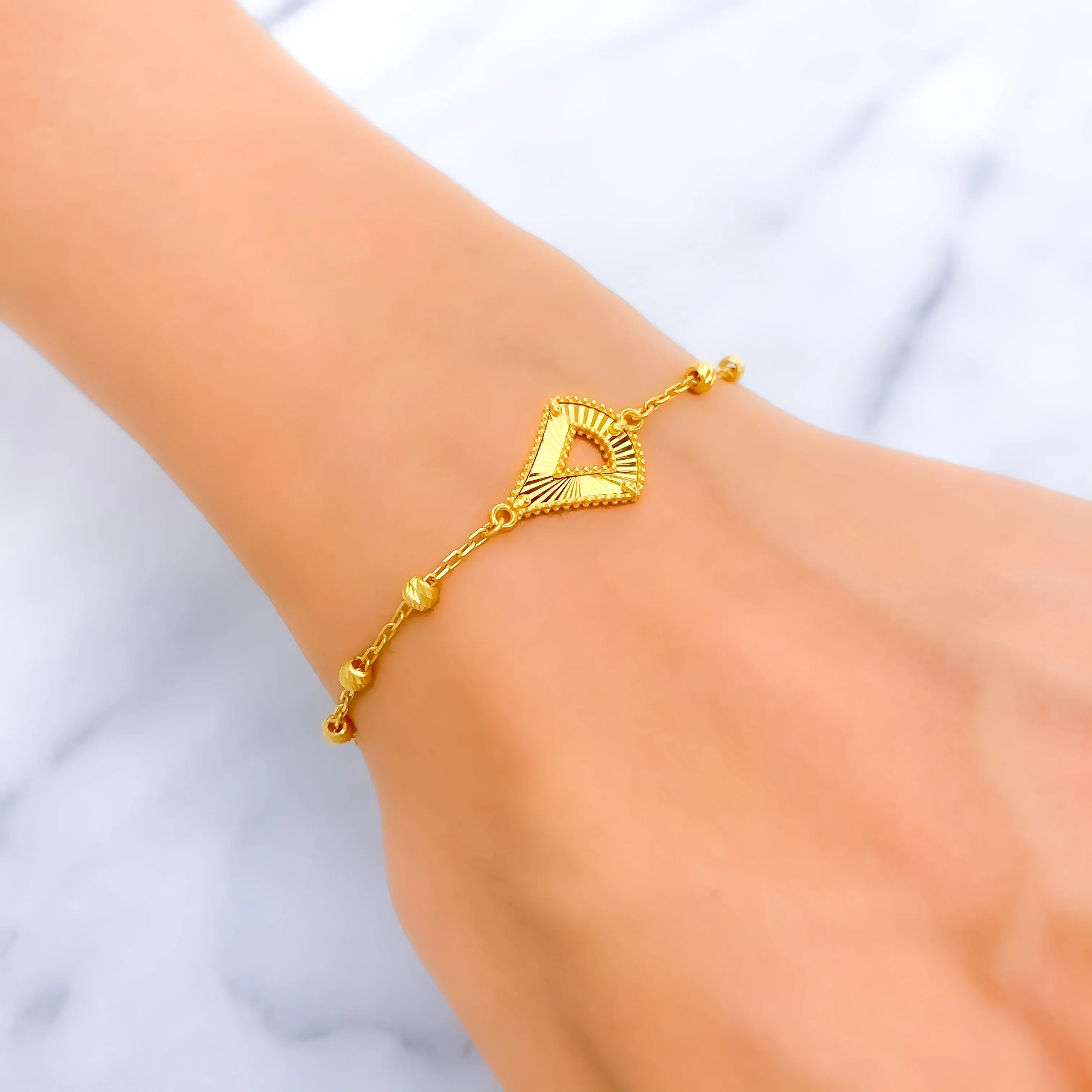 Geometric Attractive 21k Gold Bracelet