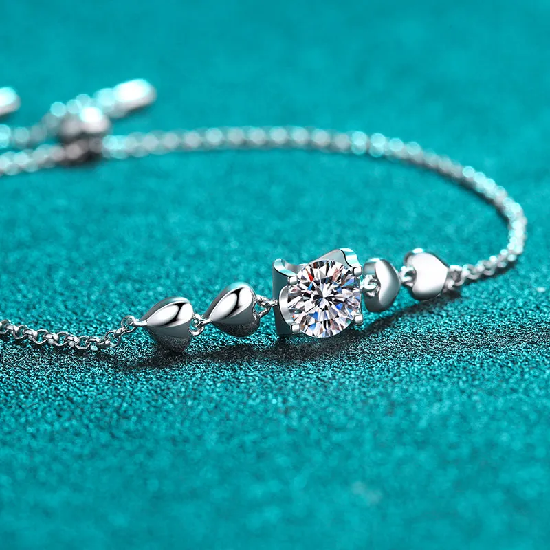 Heart Love Round Cut Moissanite Diamond Bracelet