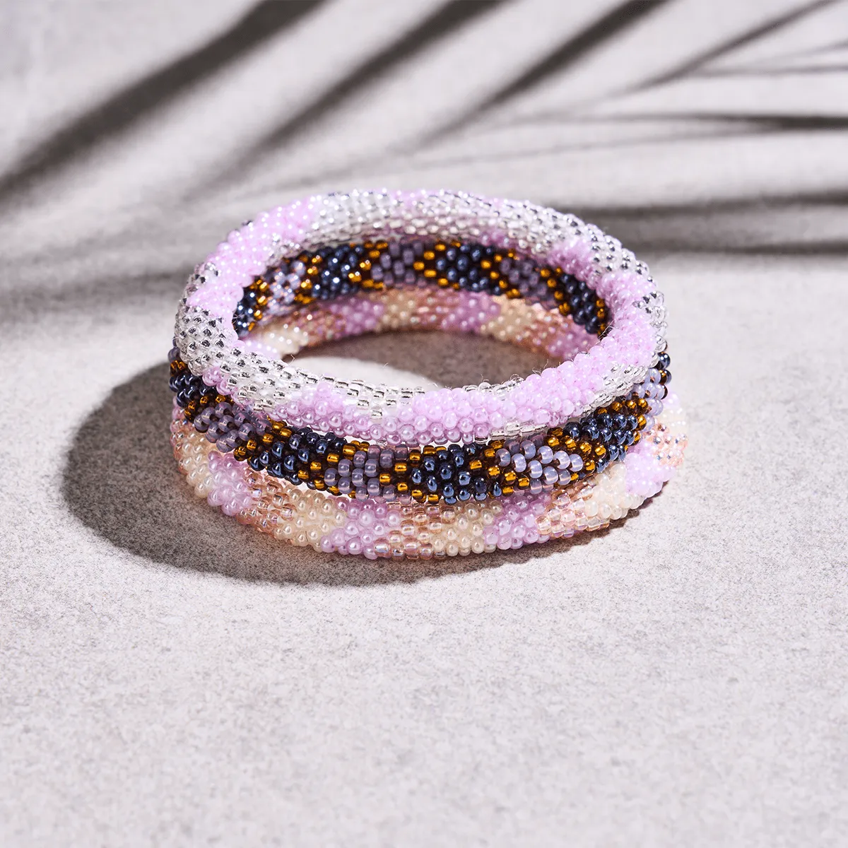 Lilac Dreams | Himalayan Glass Bead Bracelet