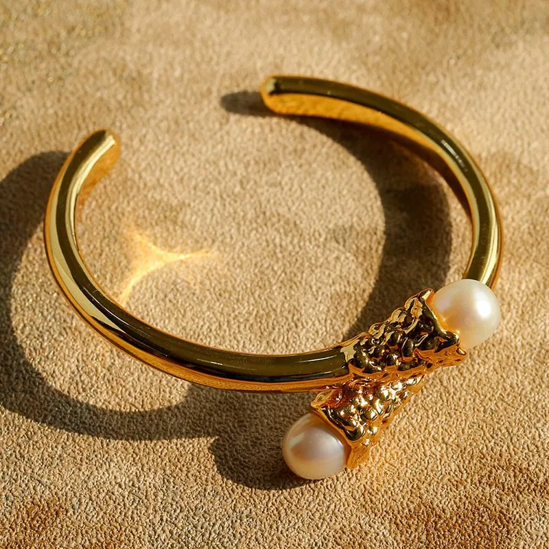 Niche Metal Wind Lava Water Drop Agate Open Bangle Bracelet-Pearl Style