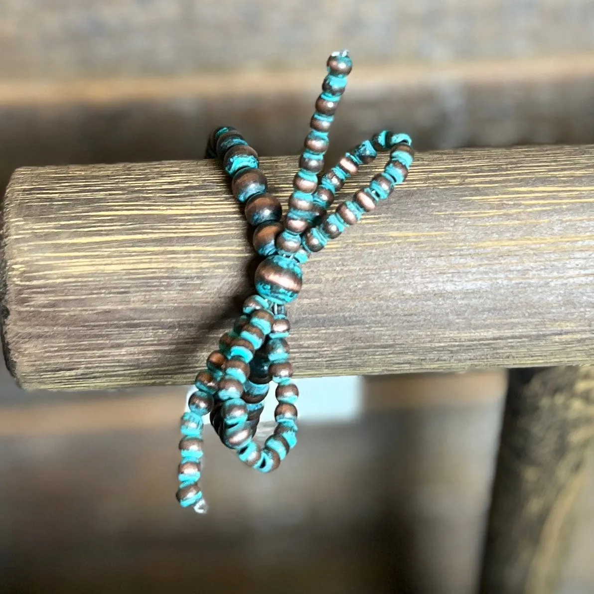 Patina Navajo Pearl Bow Stretch Bracelet