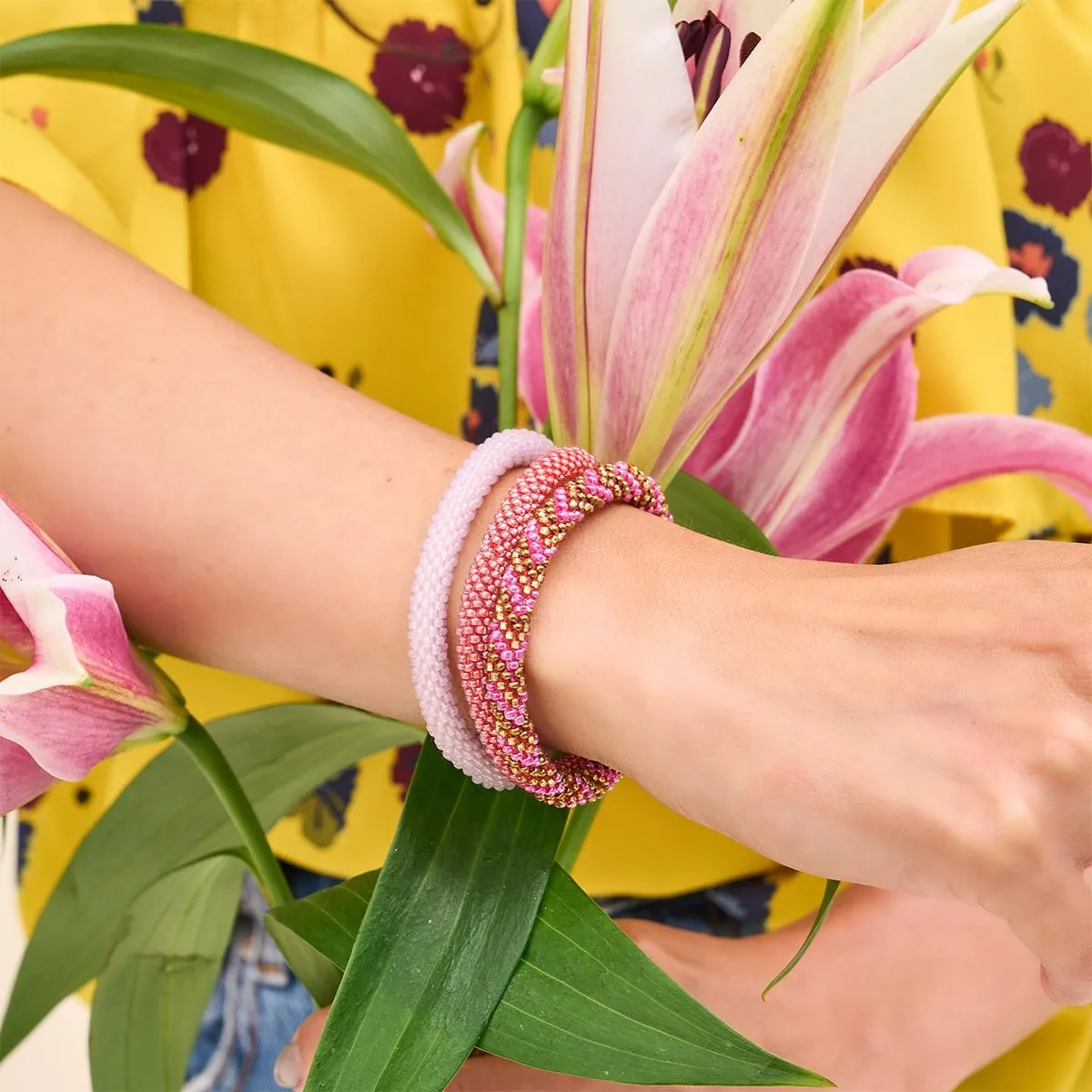 Pink Hibiscus | Himalayan Glass Bead Bracelet