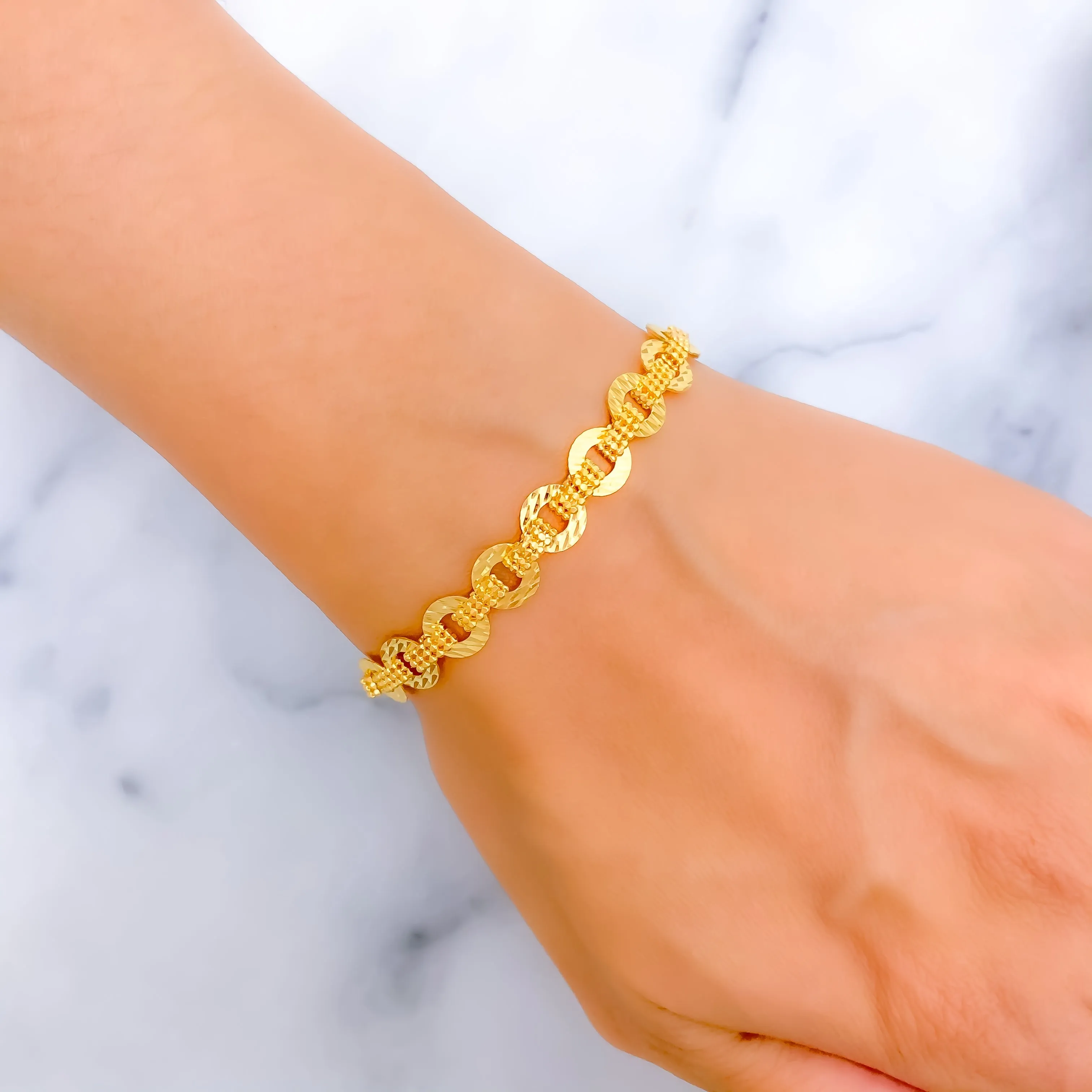 Regal Gleaming 22K Gold Bracelet