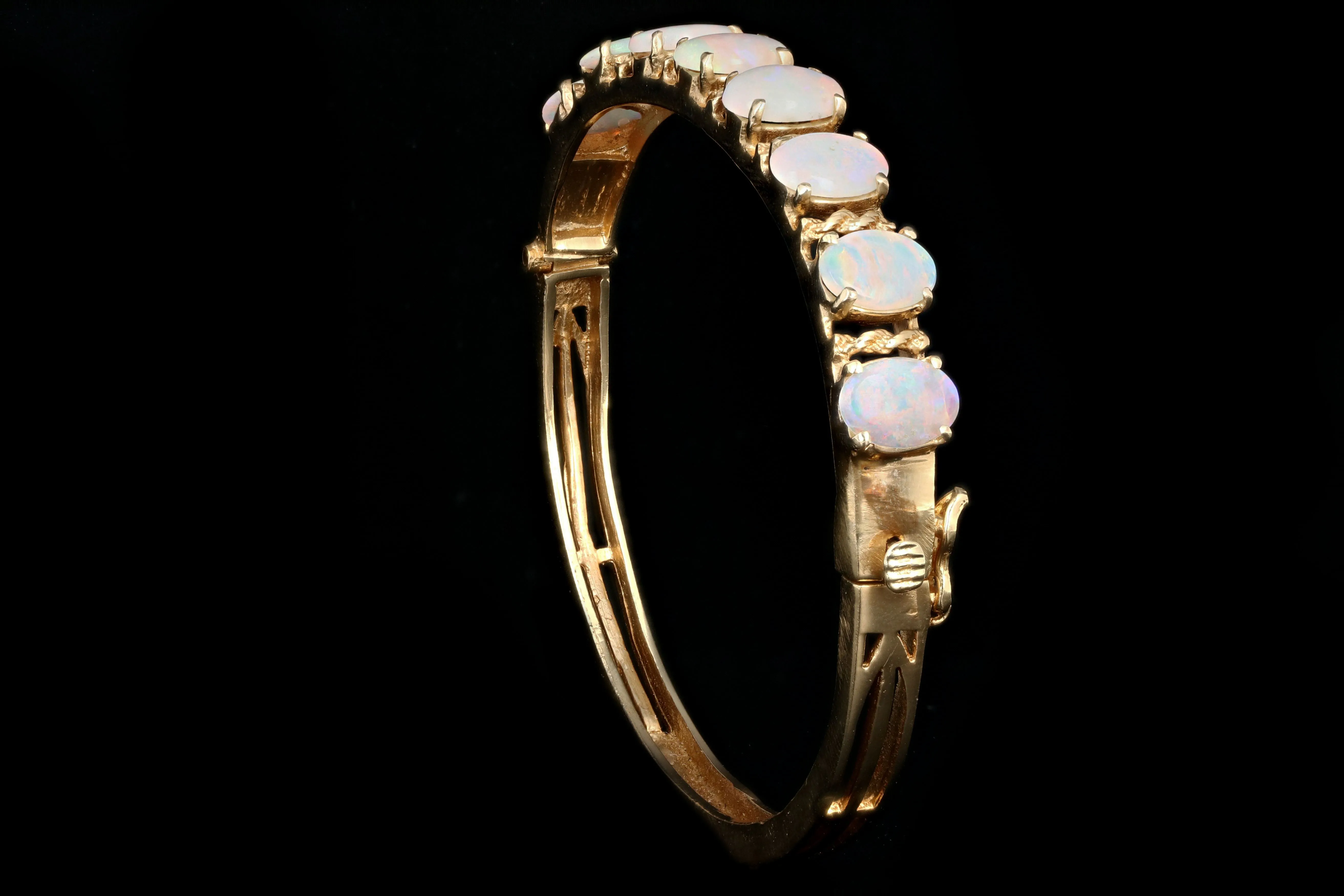 Retro 14K Yellow Gold 4 Carat Opal Bracelet
