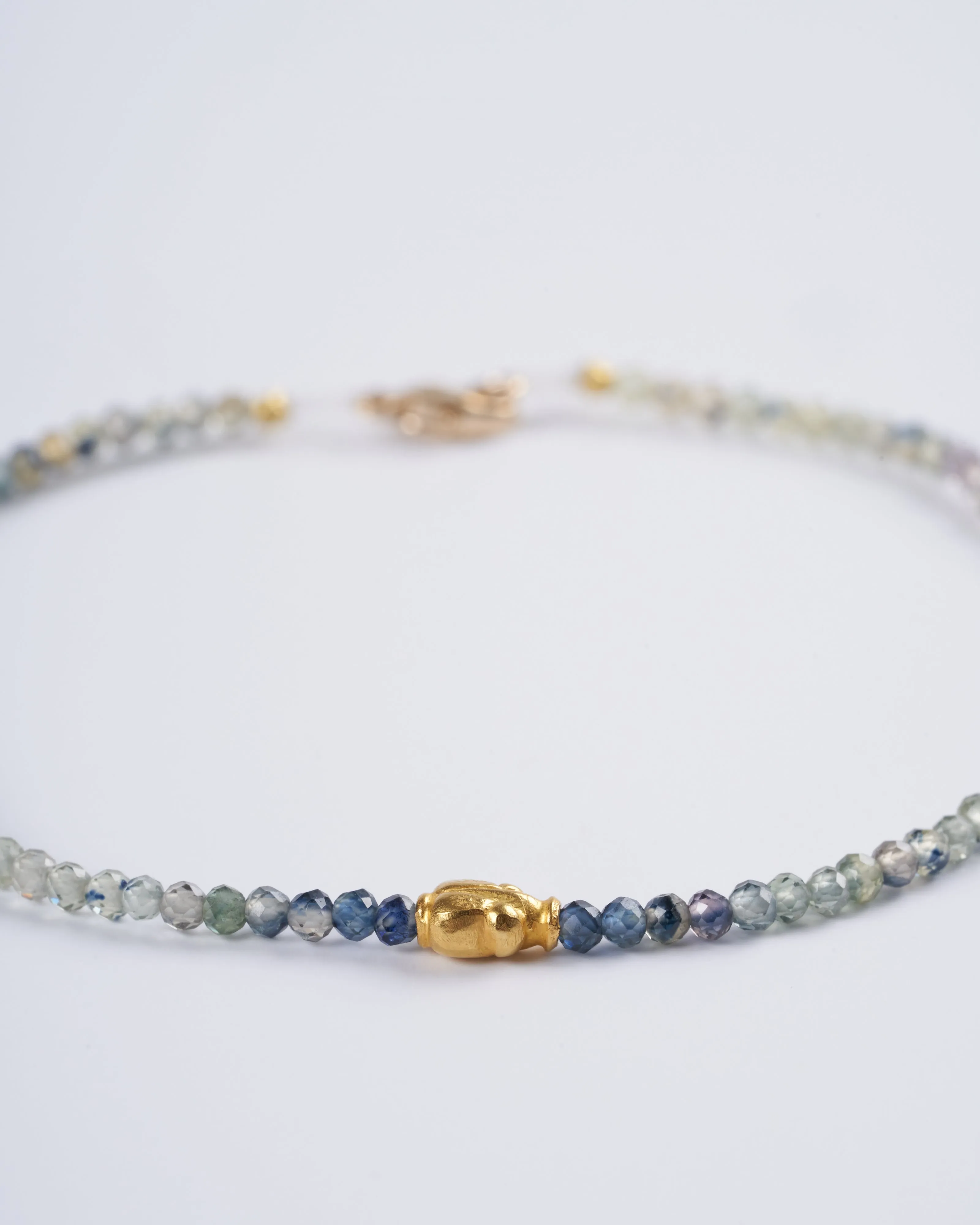 sapphire and 18k yellow gold lotus beaded bracelet