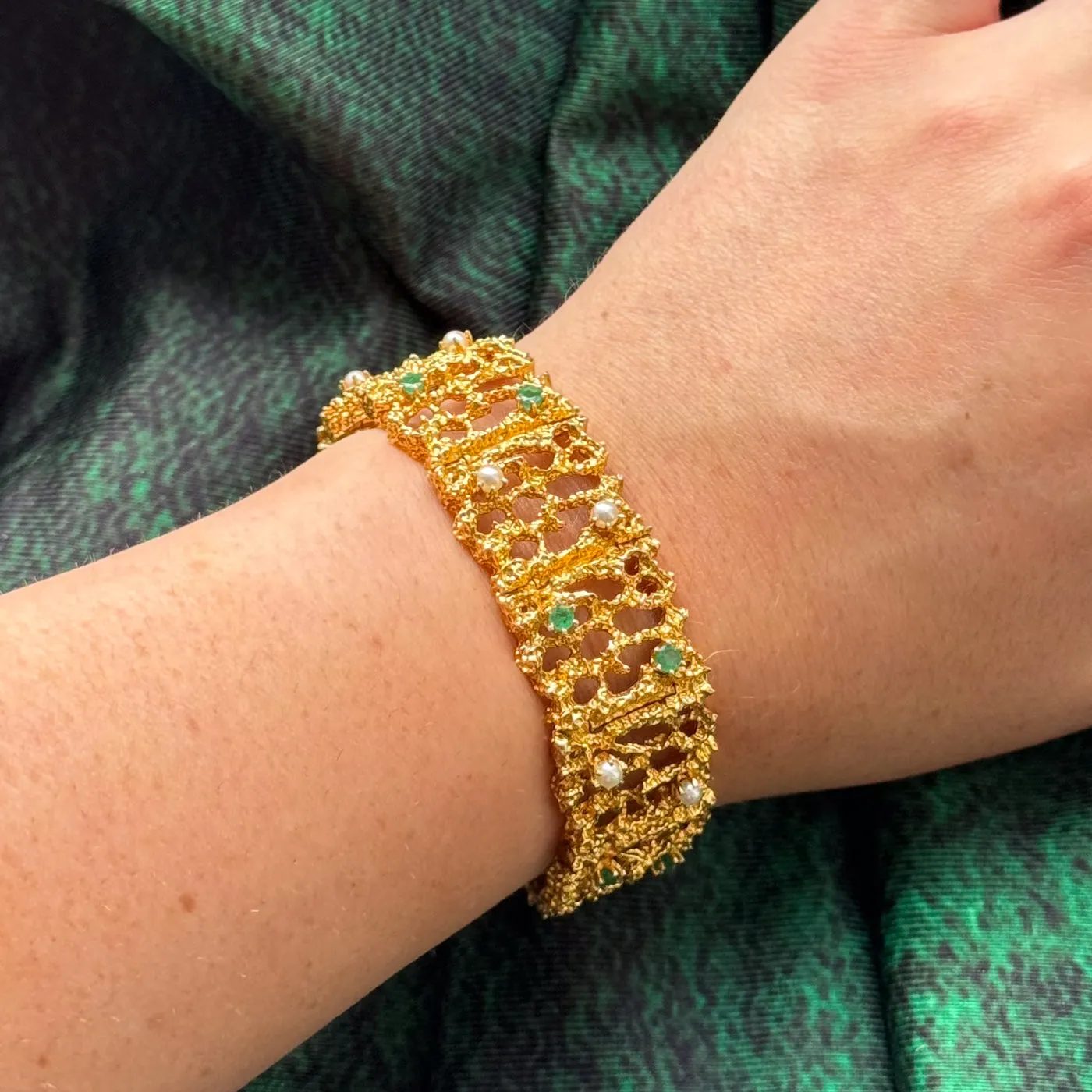 Seed Pearl & Emerald Bracelet | 1.65ctw, 1.00ctw | 7" |