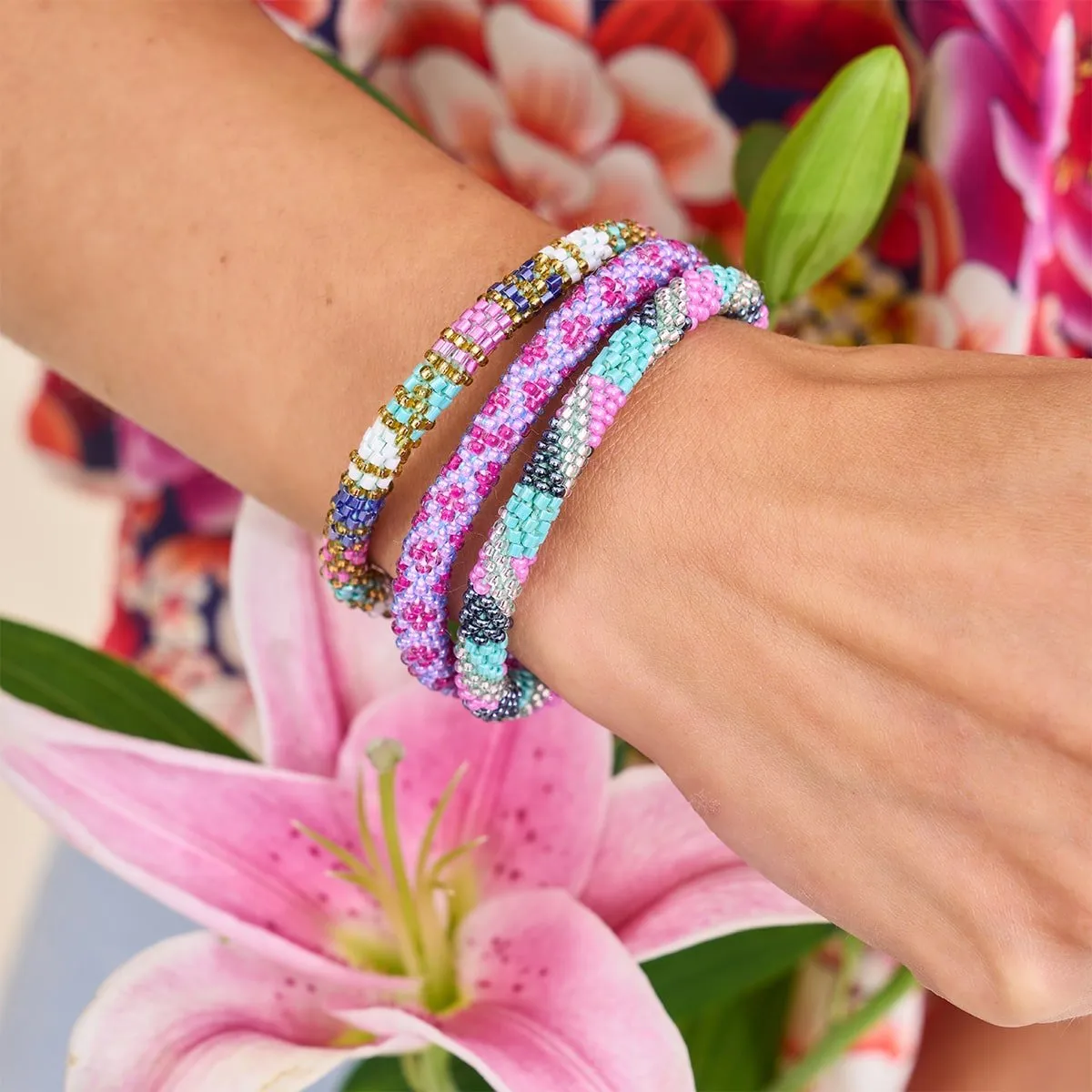 Treasure in Tahiti | Himalayan Glass Bead Bracelet