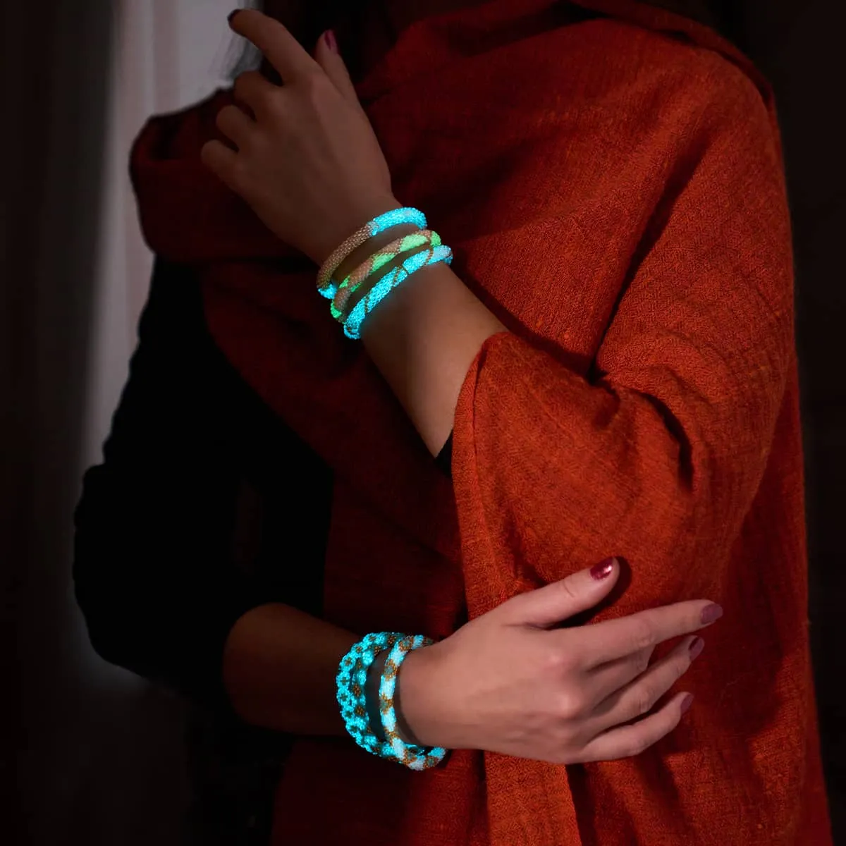 Winter Wizard | Himalayan Glass Bead Bracelet