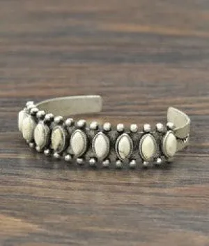 Yessenia Cuff
